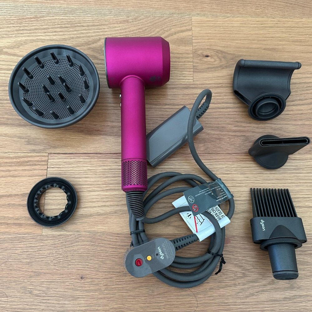Dyson Supersonic Hairdryer with Attachments - Refurbished, Unused